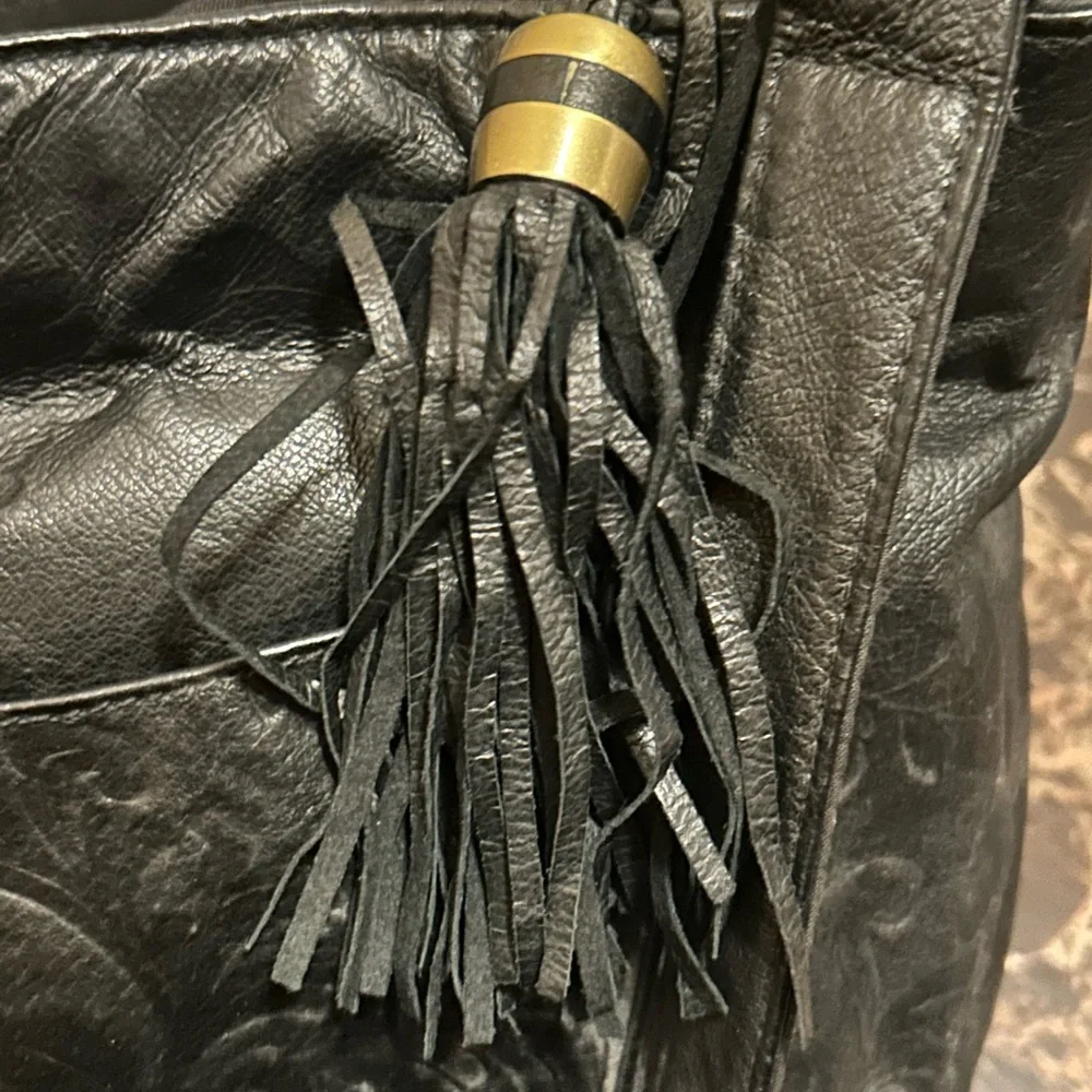 St. John’s Bay-Embossed Leather shoulder bag